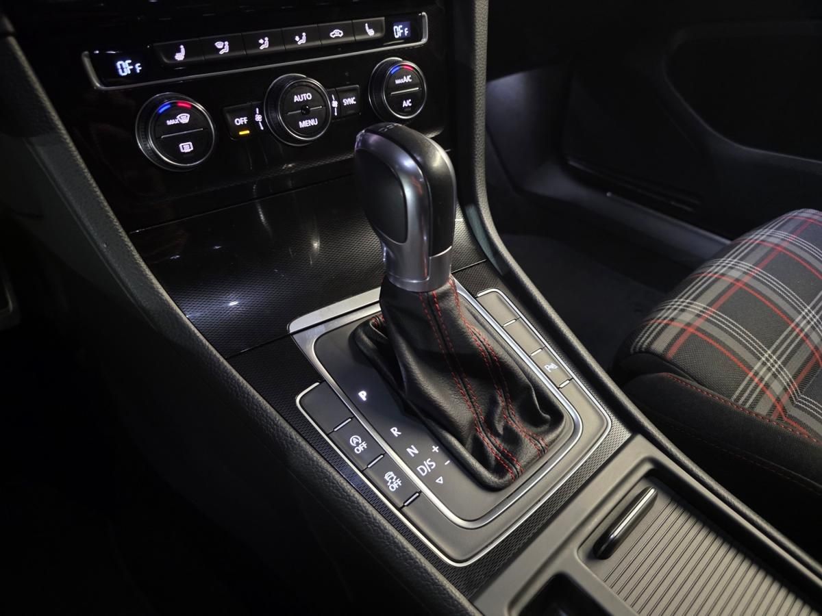 volkswagen-golf-2015-gasolina-1984cc