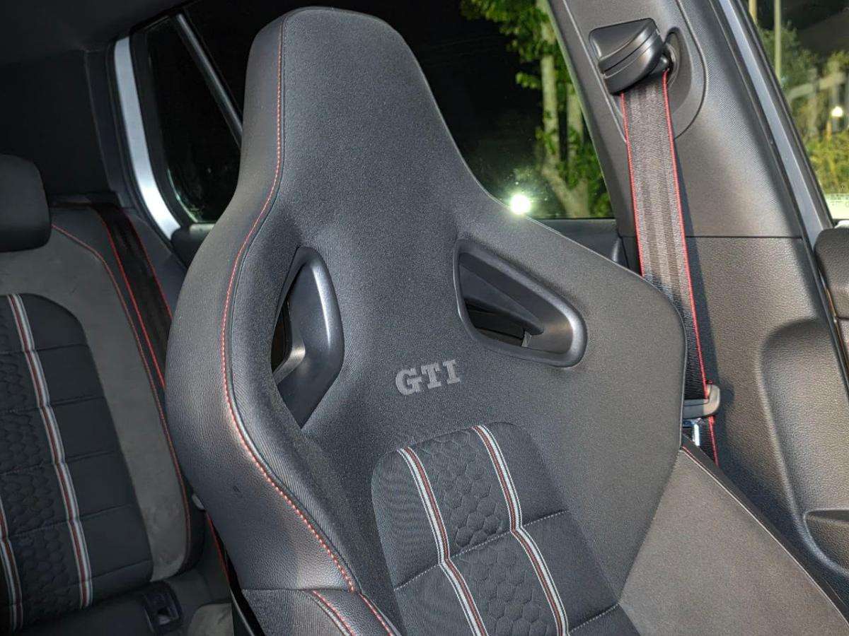 volkswagen-golf-2016-gasolina-1984cc