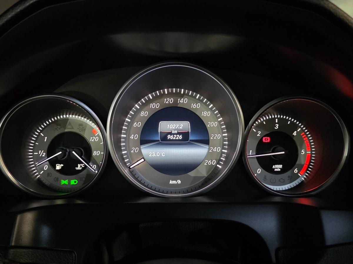 mercedes-benz-classe-e-2013-diesel-2143cc