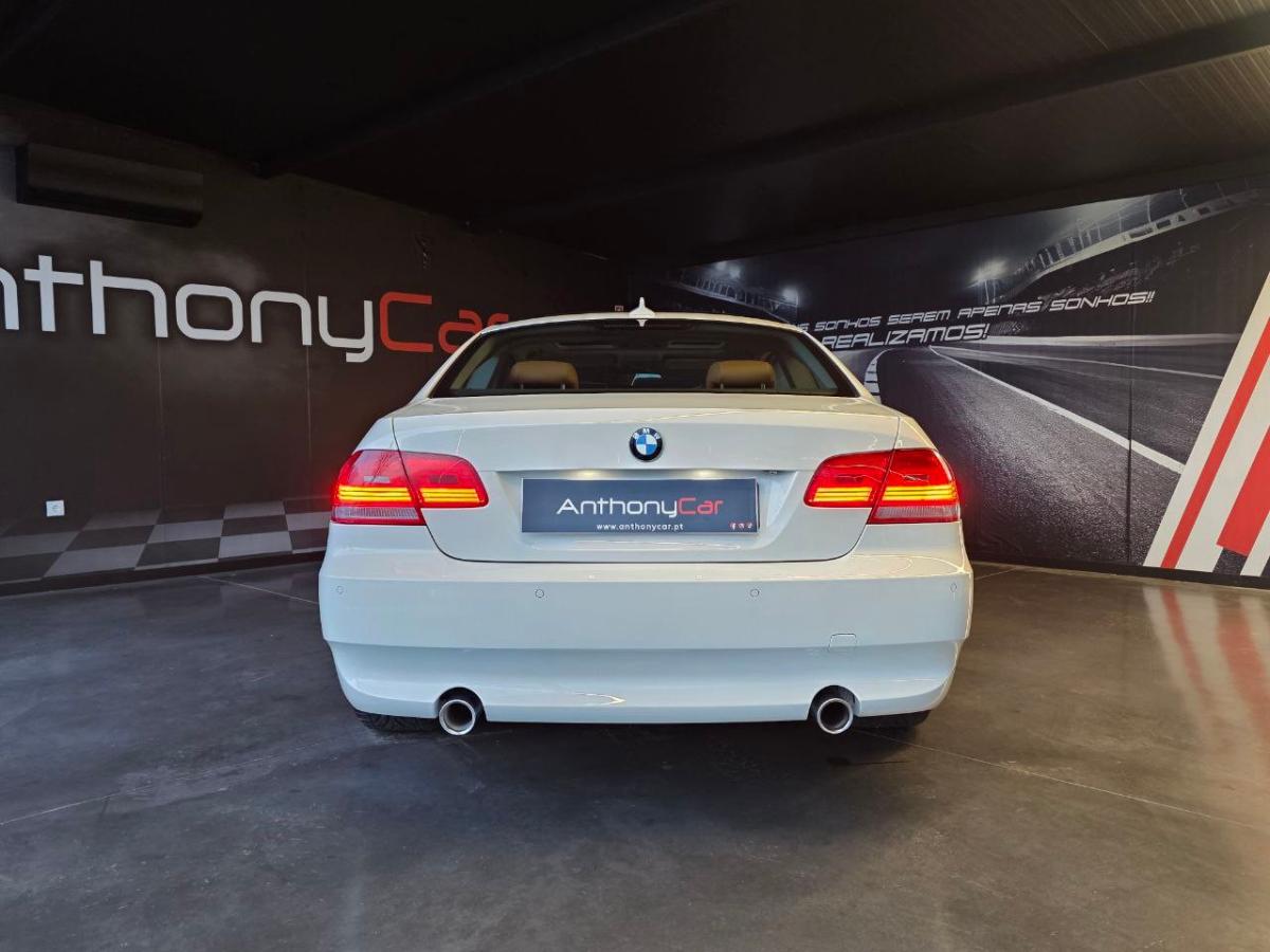 bmw-serie-3-2009-gasolina-2979cc
