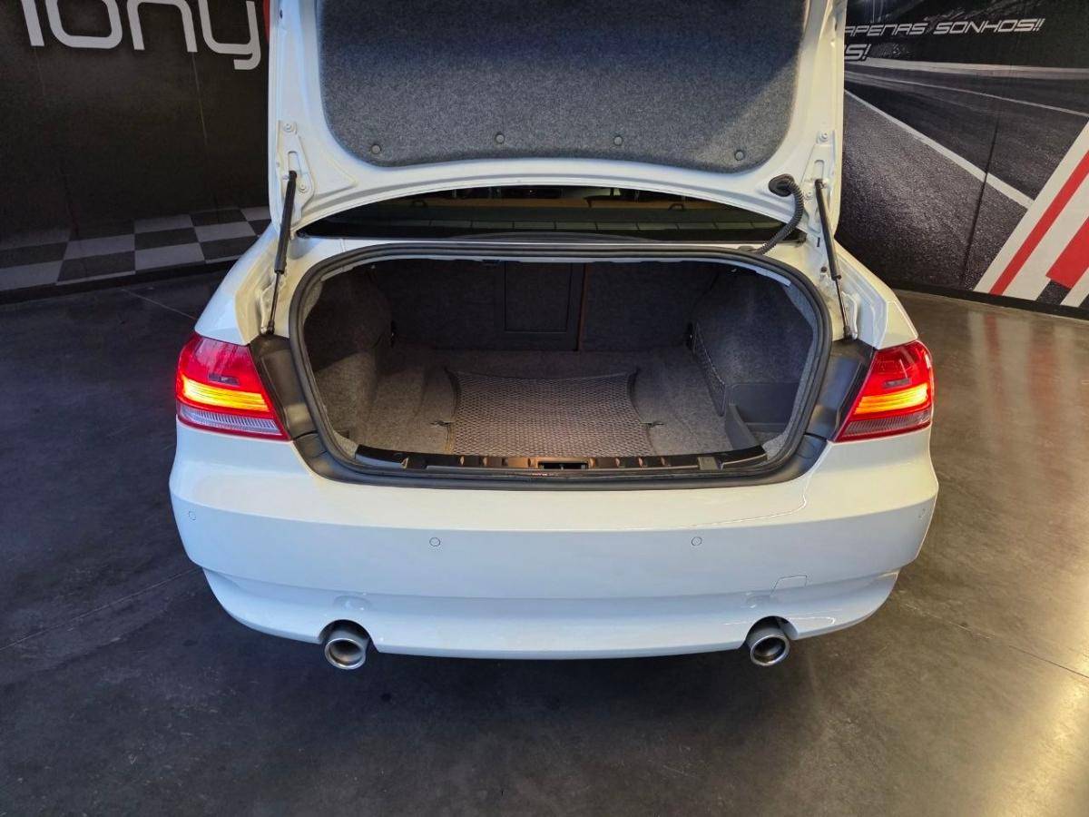 bmw-serie-3-2009-gasolina-2979cc