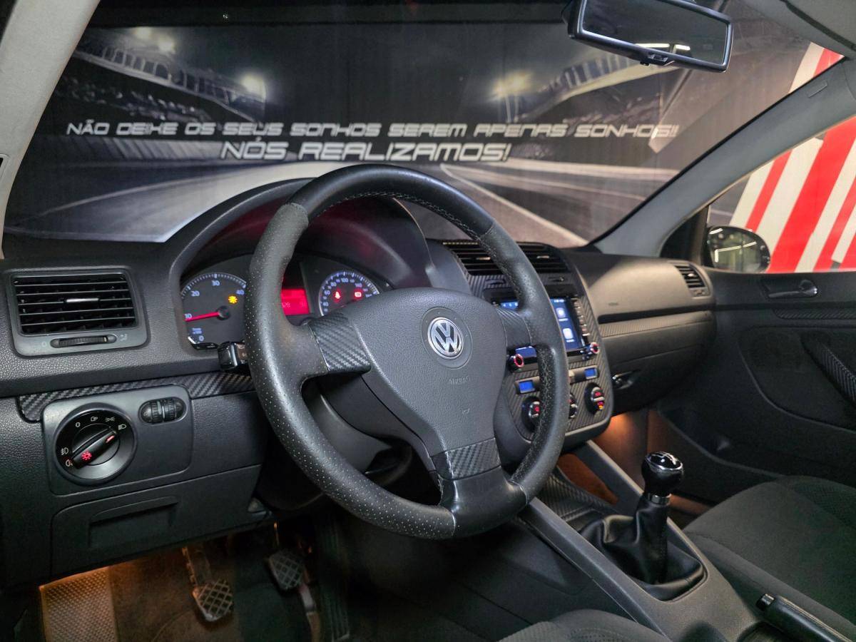 volkswagen-golf-2004-diesel-1896cc