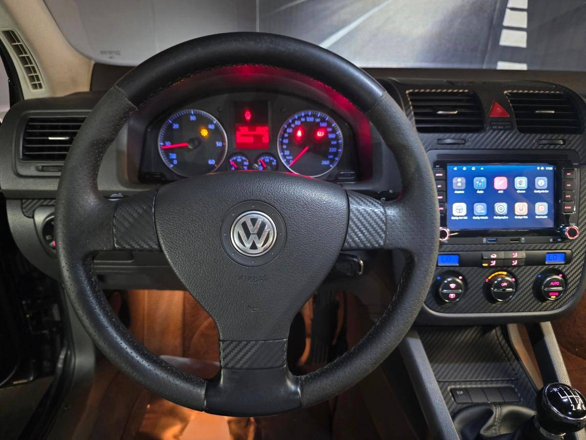 volkswagen-golf-2004-diesel-1896cc