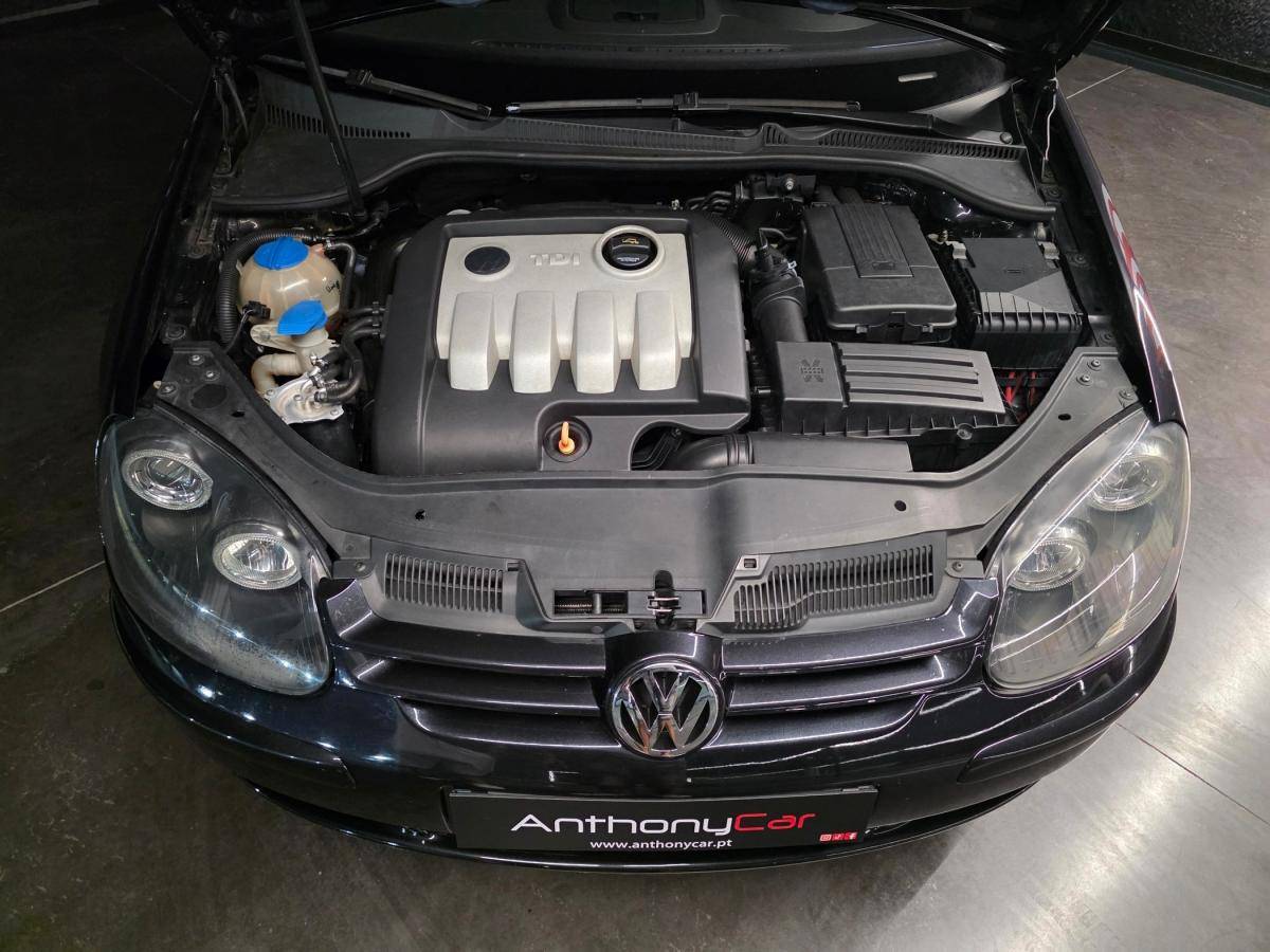 volkswagen-golf-2004-diesel-1896cc