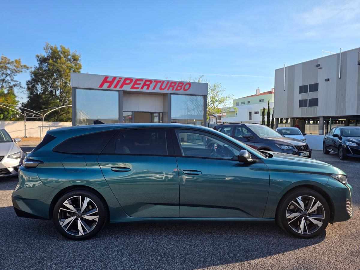 peugeot-308-1-6-hybrid-2022-gasolina-1598cc