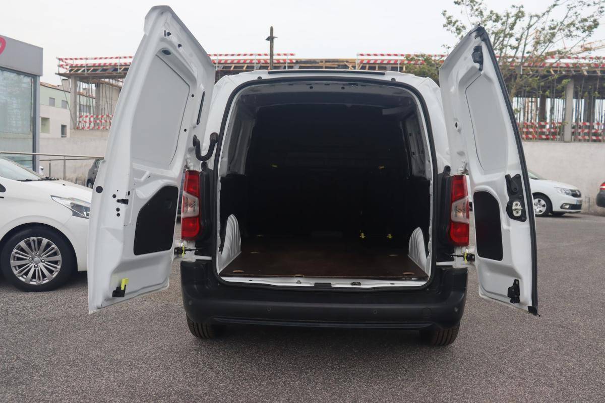 citroen-berlingo-2021-diesel-1499cc