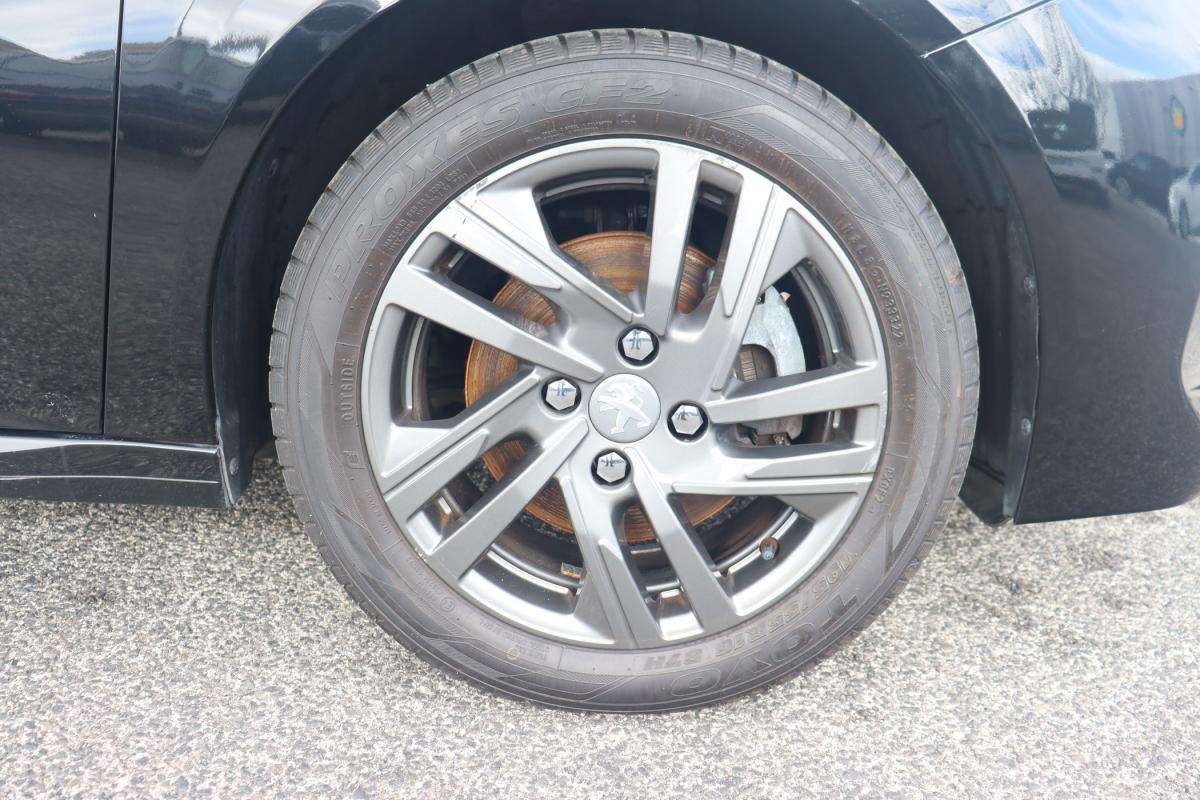 peugeot-208-2021-diesel-1499cc