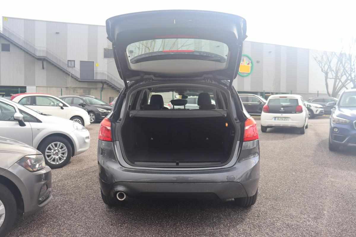 bmw-serie-2-216d-2019-diesel-1496cc