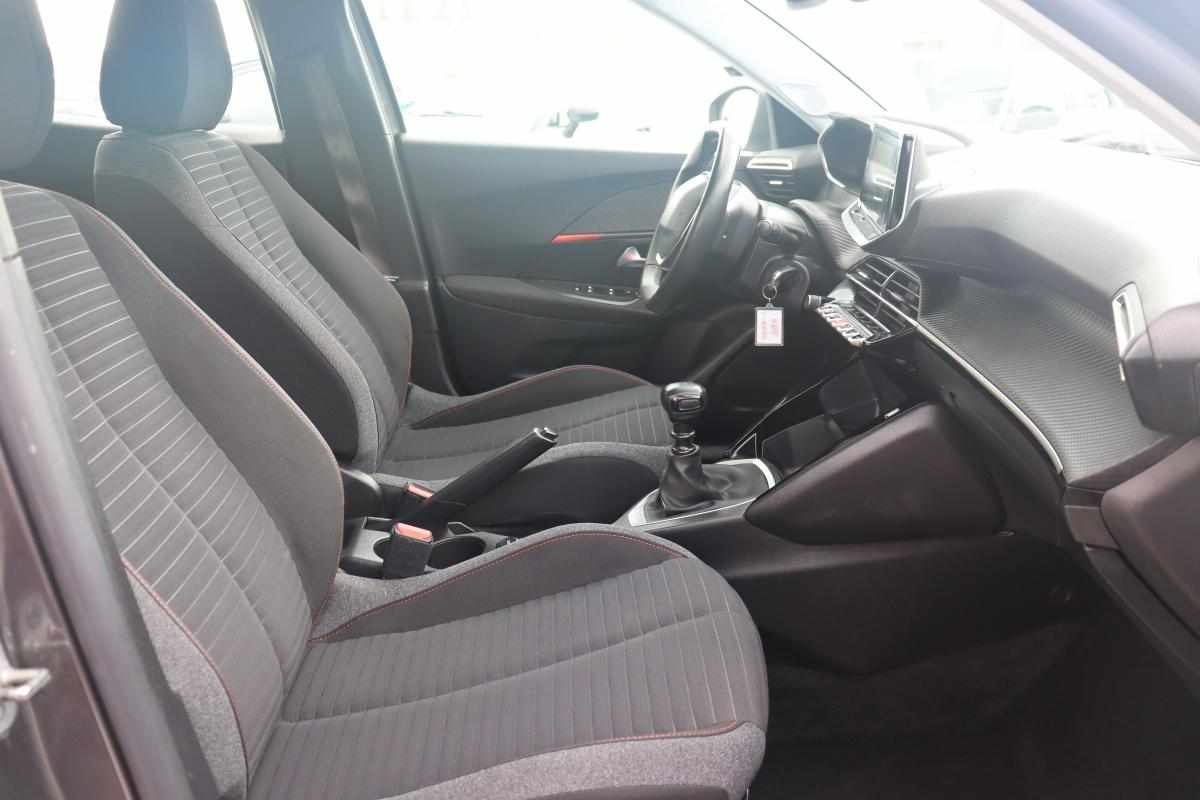 peugeot-2008-1-2-puretech-2021-gasolina-1199cc