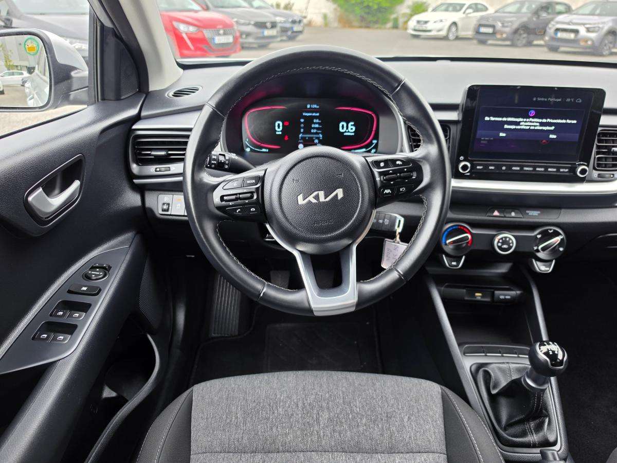 kia-stonic-2024-gasolina-1197cc