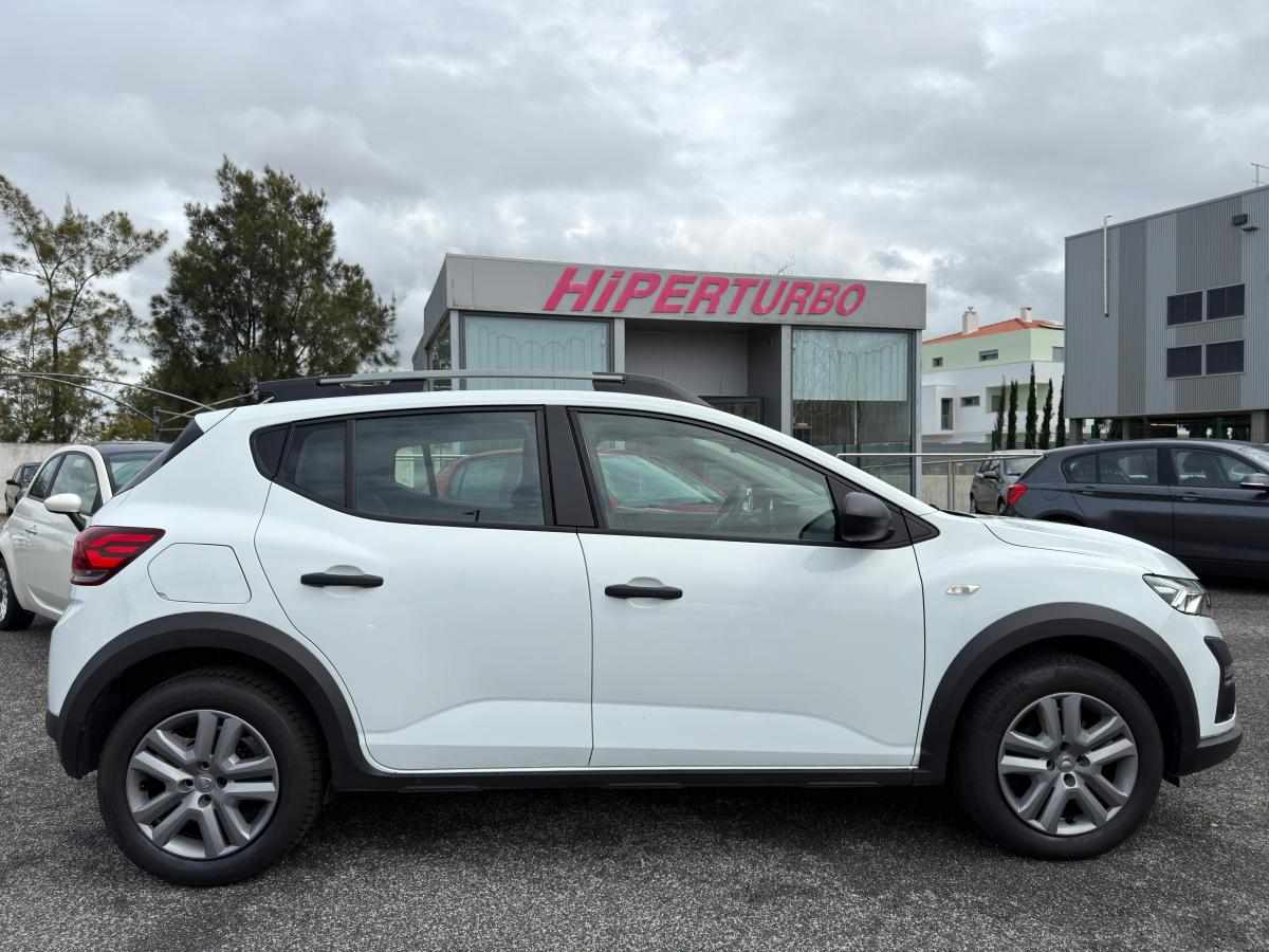 dacia-sandero-1-0-tce-2022-gasolina-999cc
