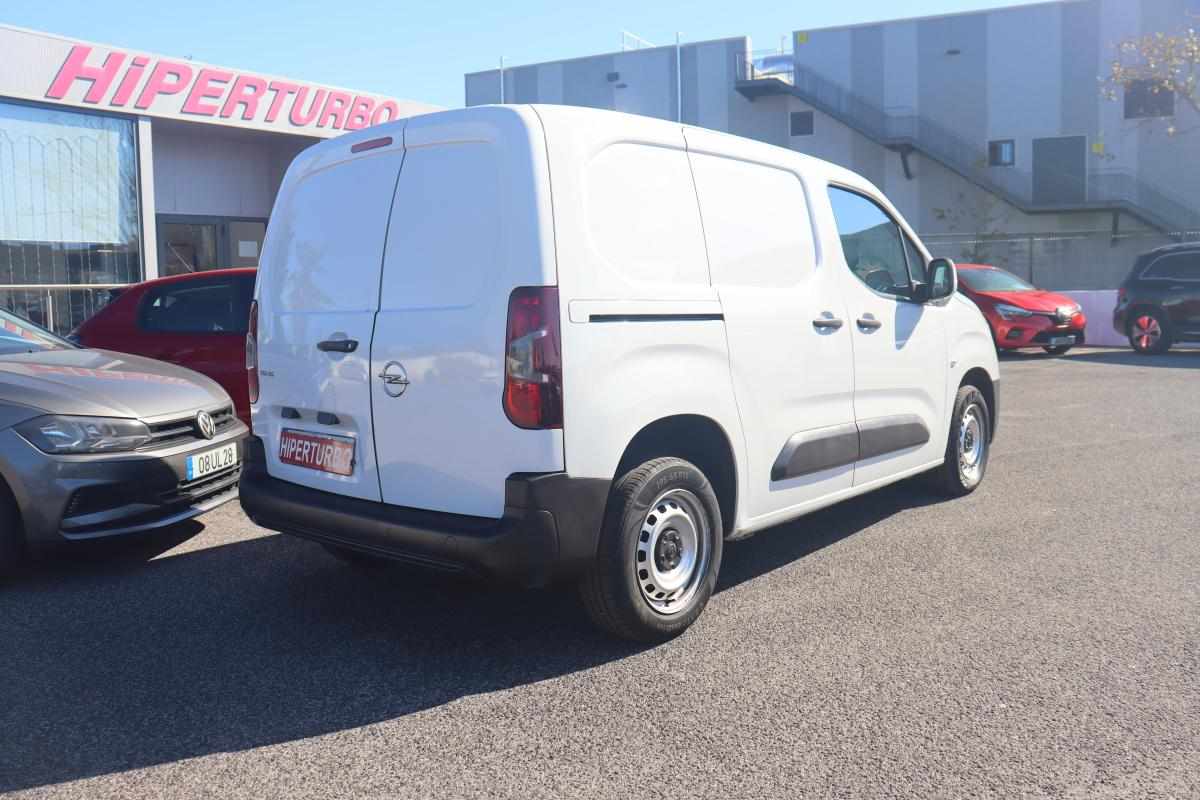 opel-combo-1-5-2020-diesel-1499cc