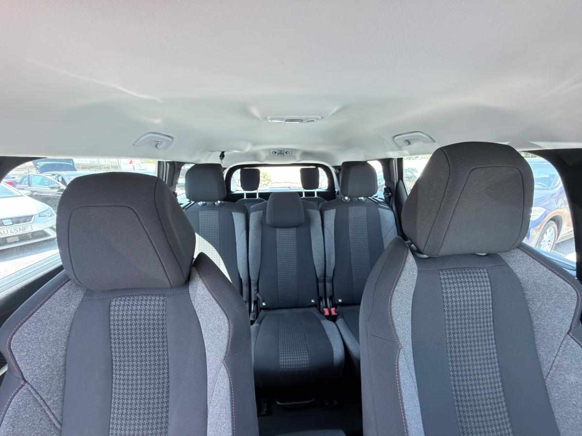 peugeot-5008-1-5-bluehdi-2022-diesel-1499cc