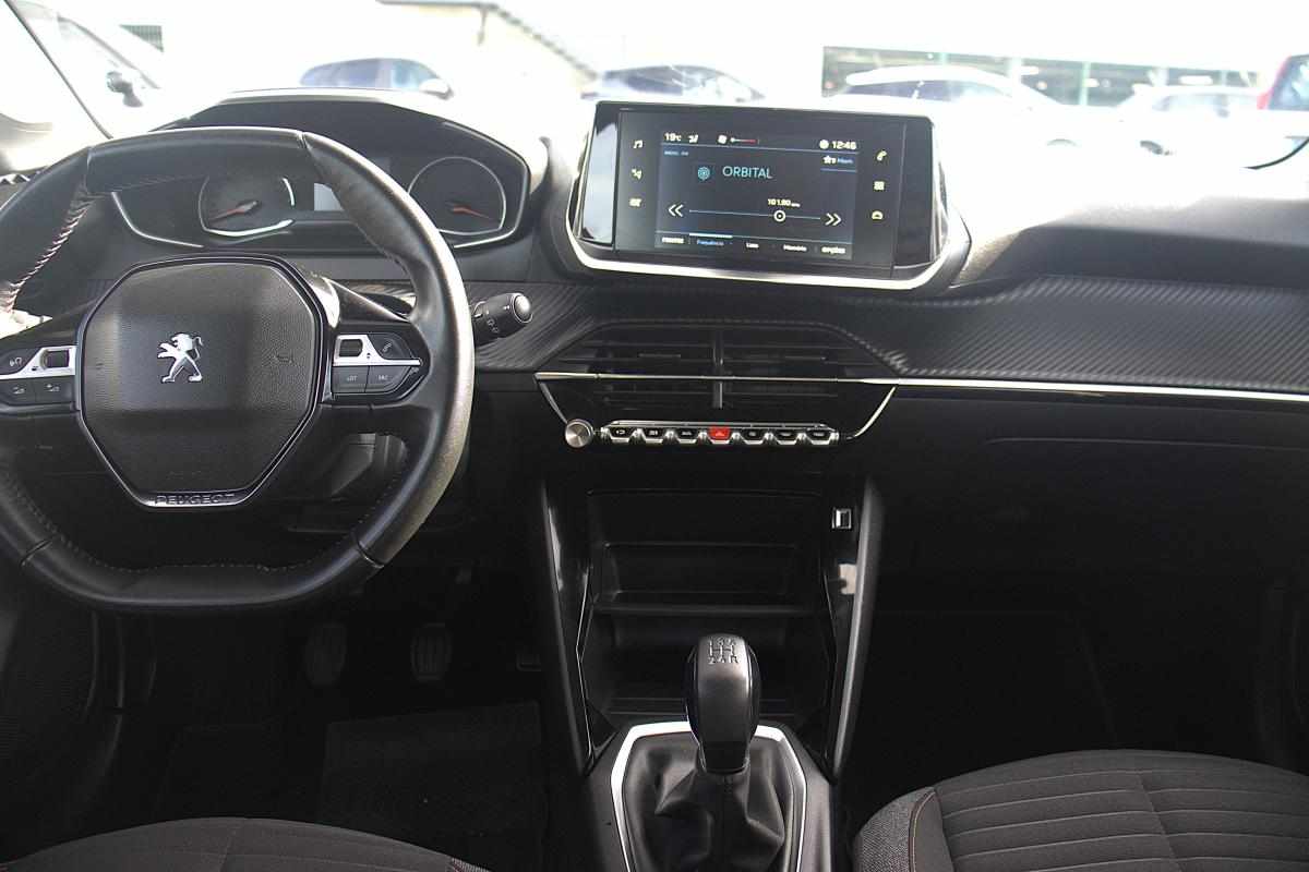peugeot-208-1-2-puretech-2022-gasolina-1199cc