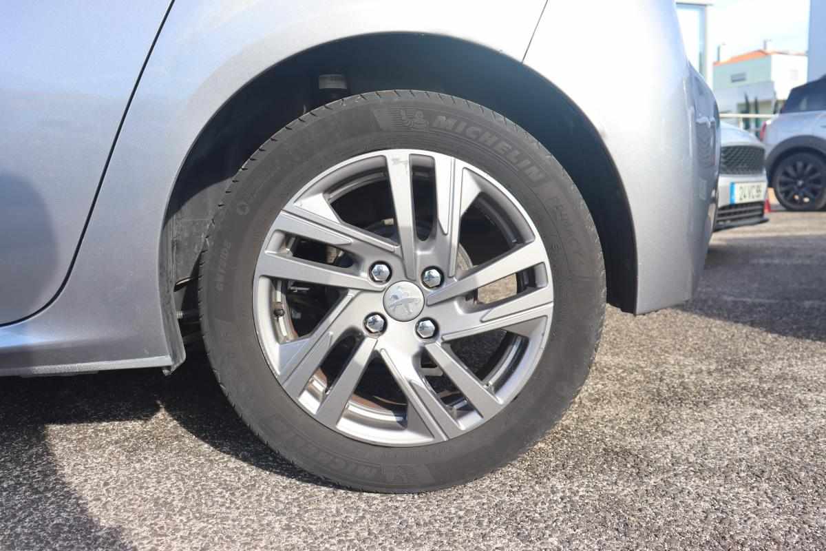 peugeot-208-1-2-puretech-2022-gasolina-1199cc