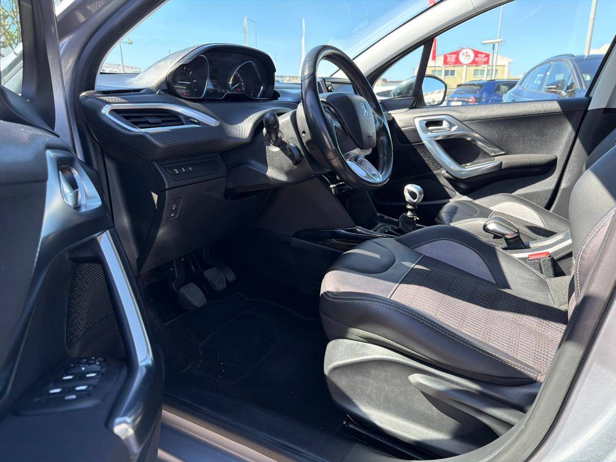 peugeot-2008-2016-gasolina-1199cc