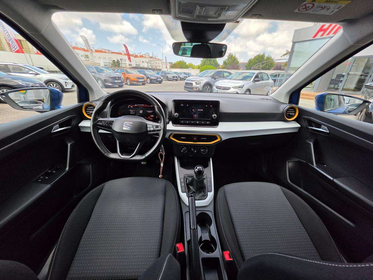 seat-arona-2023-gasolina-999cc