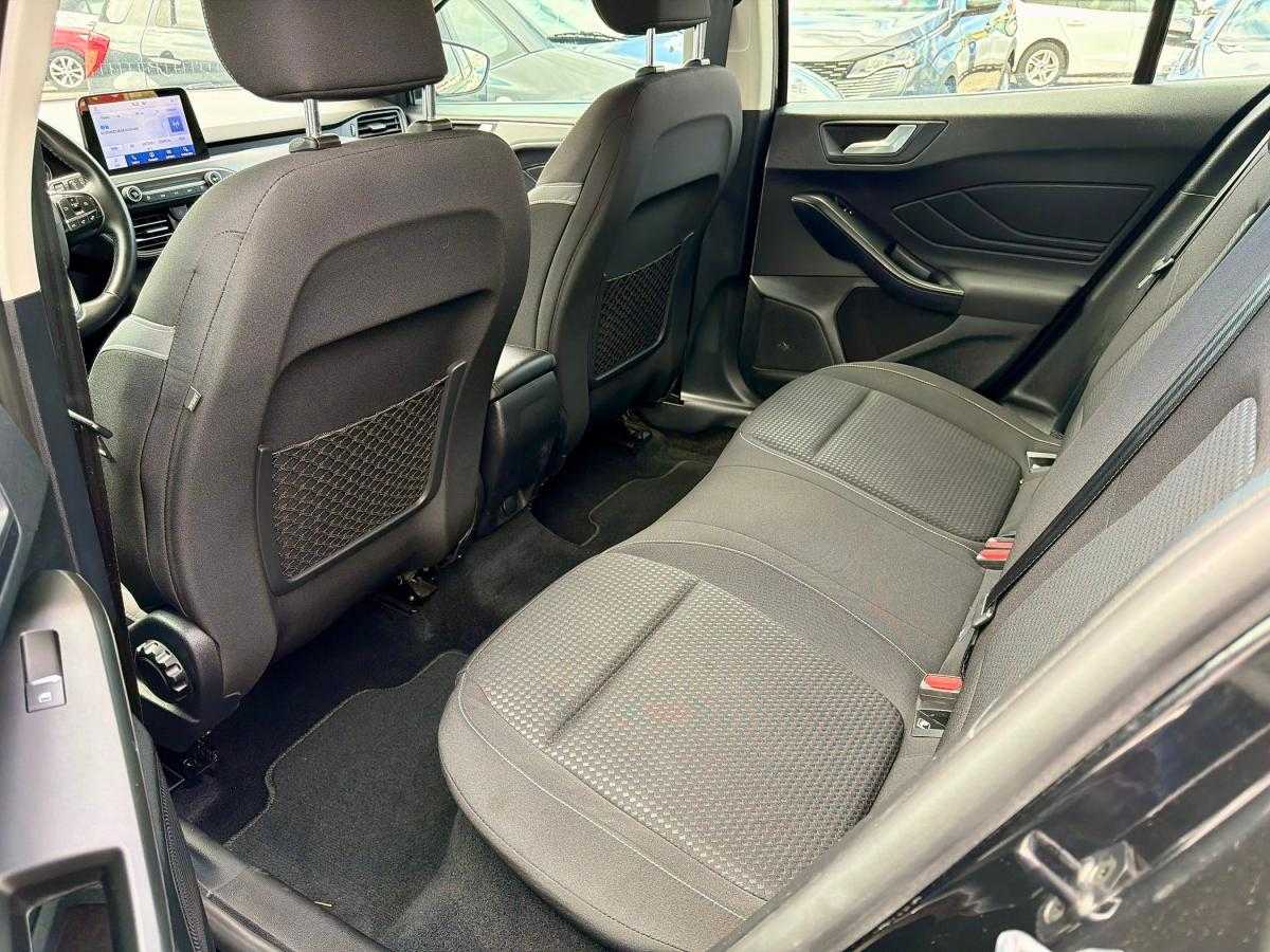 ford-focus-2022-diesel-1499cc