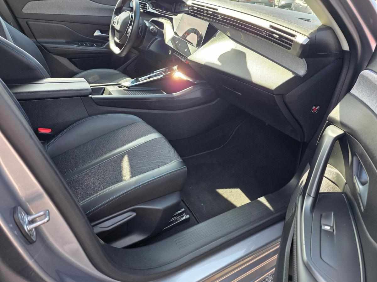 peugeot-308-1-6-hybrid-2022-gasolina-1598cc