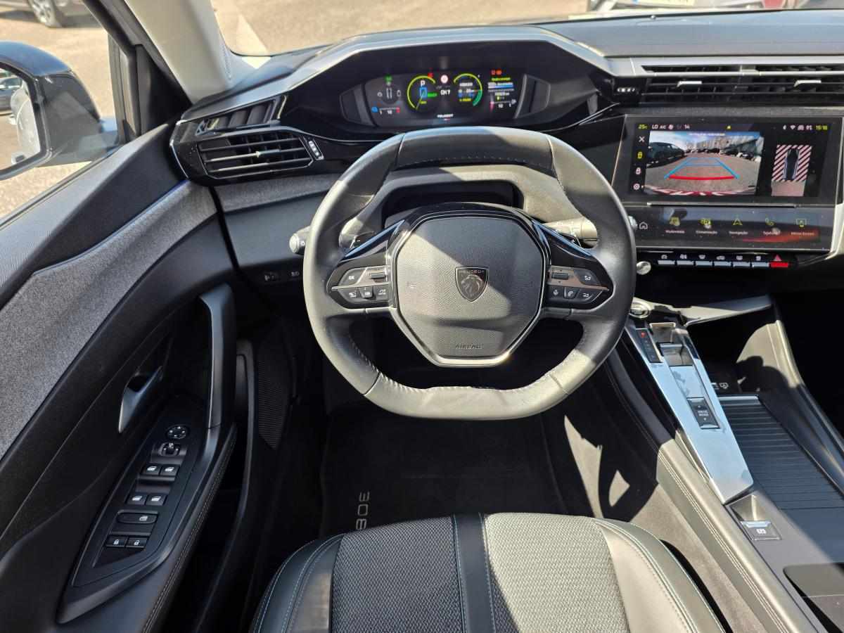peugeot-308-1-6-hybrid-2022-gasolina-1598cc