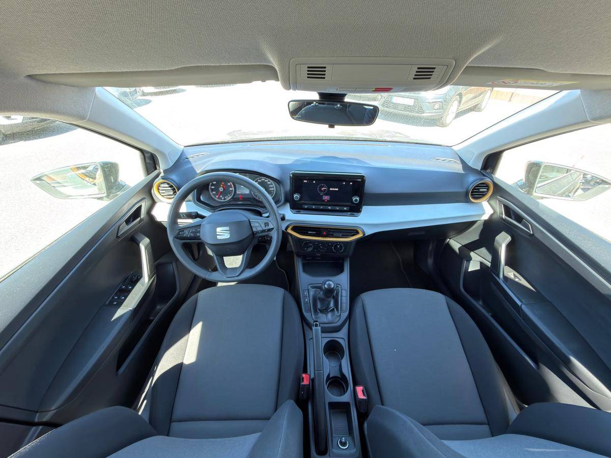 seat-arona-2023-gasolina-999cc
