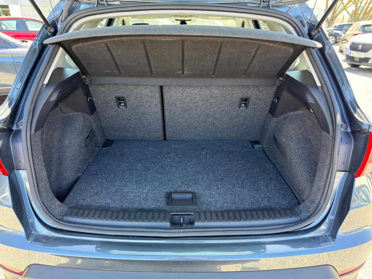 seat-arona-2023-gasolina-999cc