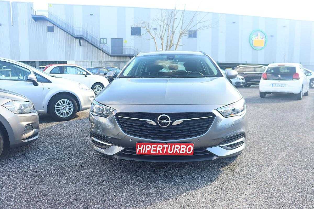 opel-insignia-sports-tourer-2020-diesel-1598cc