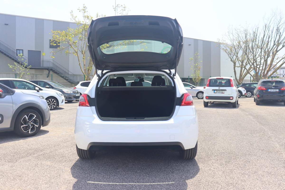 peugeot-308-2019-diesel-1499cc