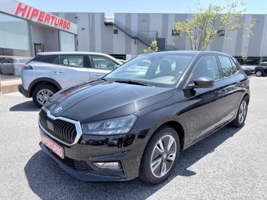 skoda-fabia-1-0-mpi-2023-gasolina-999cc