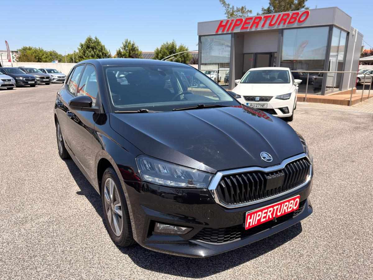 skoda-fabia-1-0-mpi-2023-gasolina-999cc