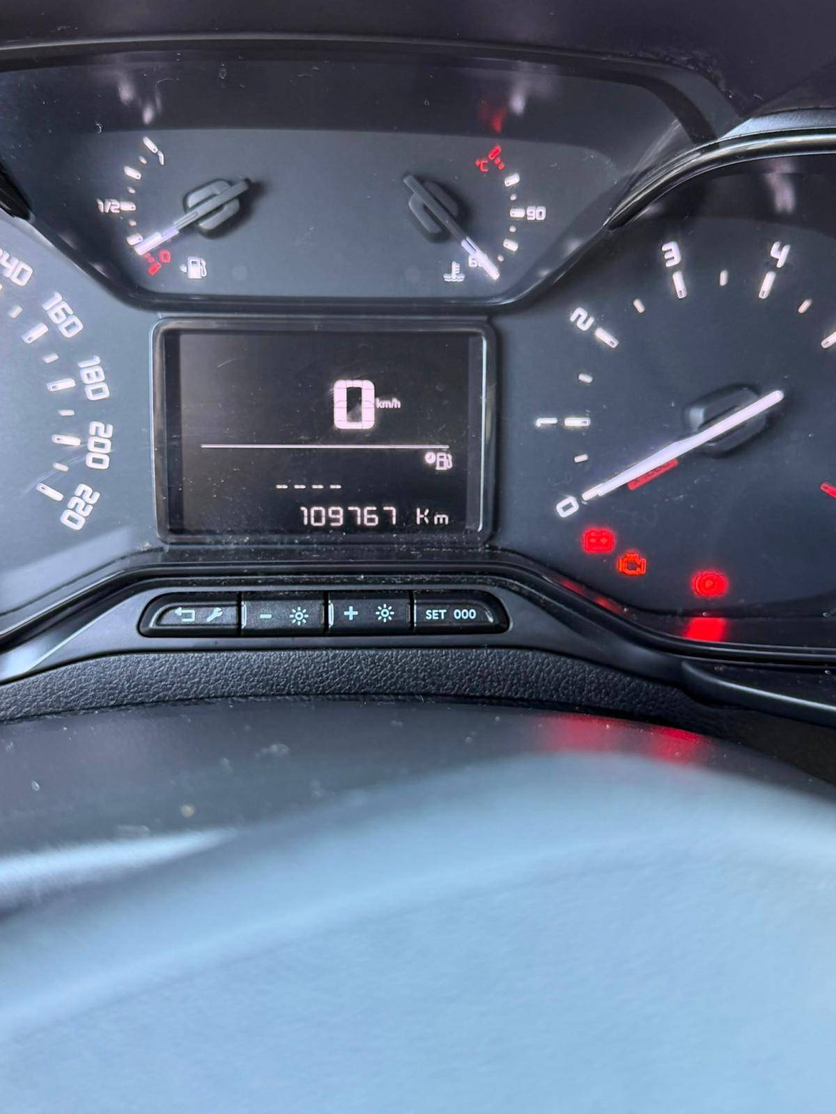 toyota-proace-2021-diesel-1500cc