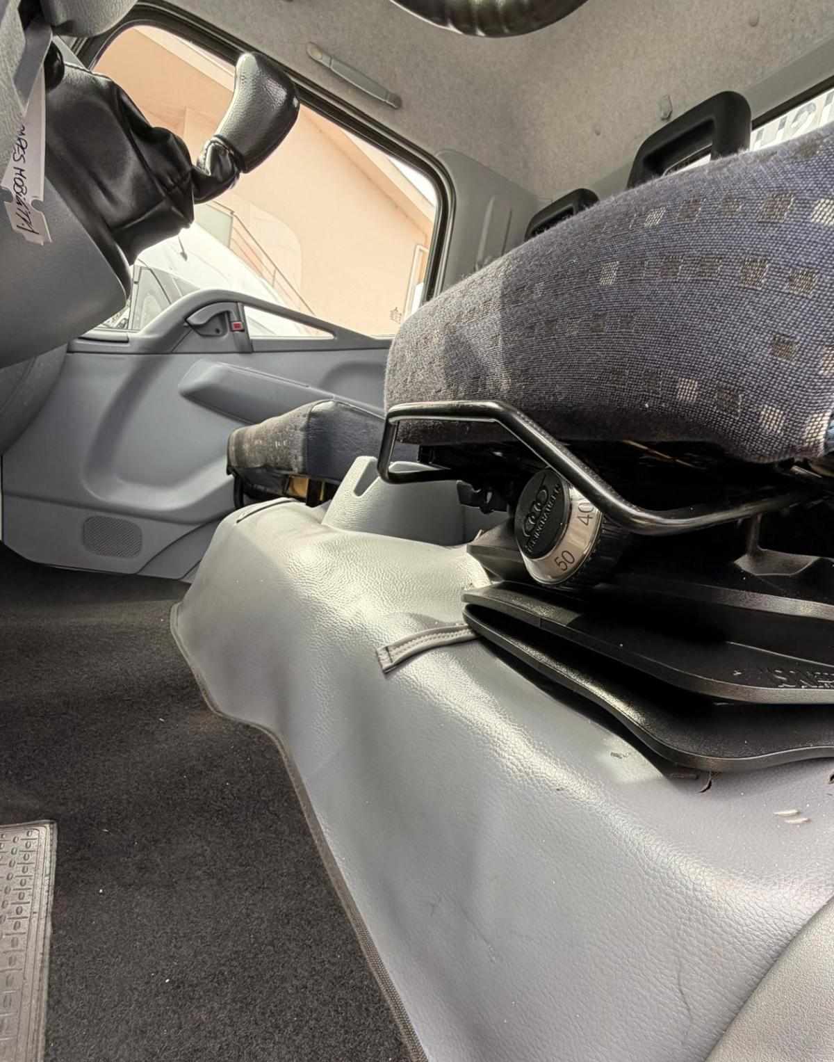 mitsubishi-canter-2011-diesel-2998cc