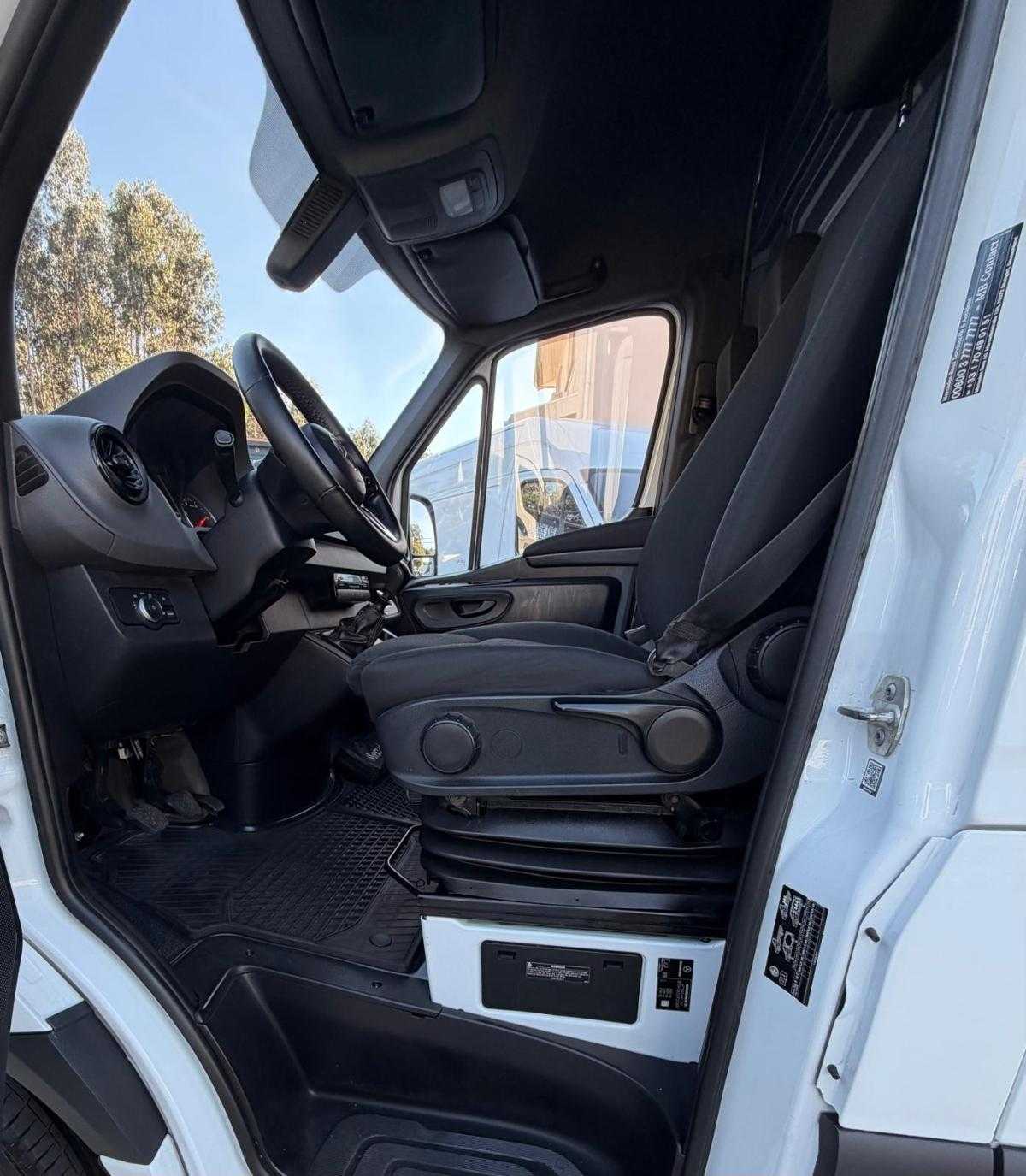 mercedes-benz-sprinter-2020-diesel-2143cc