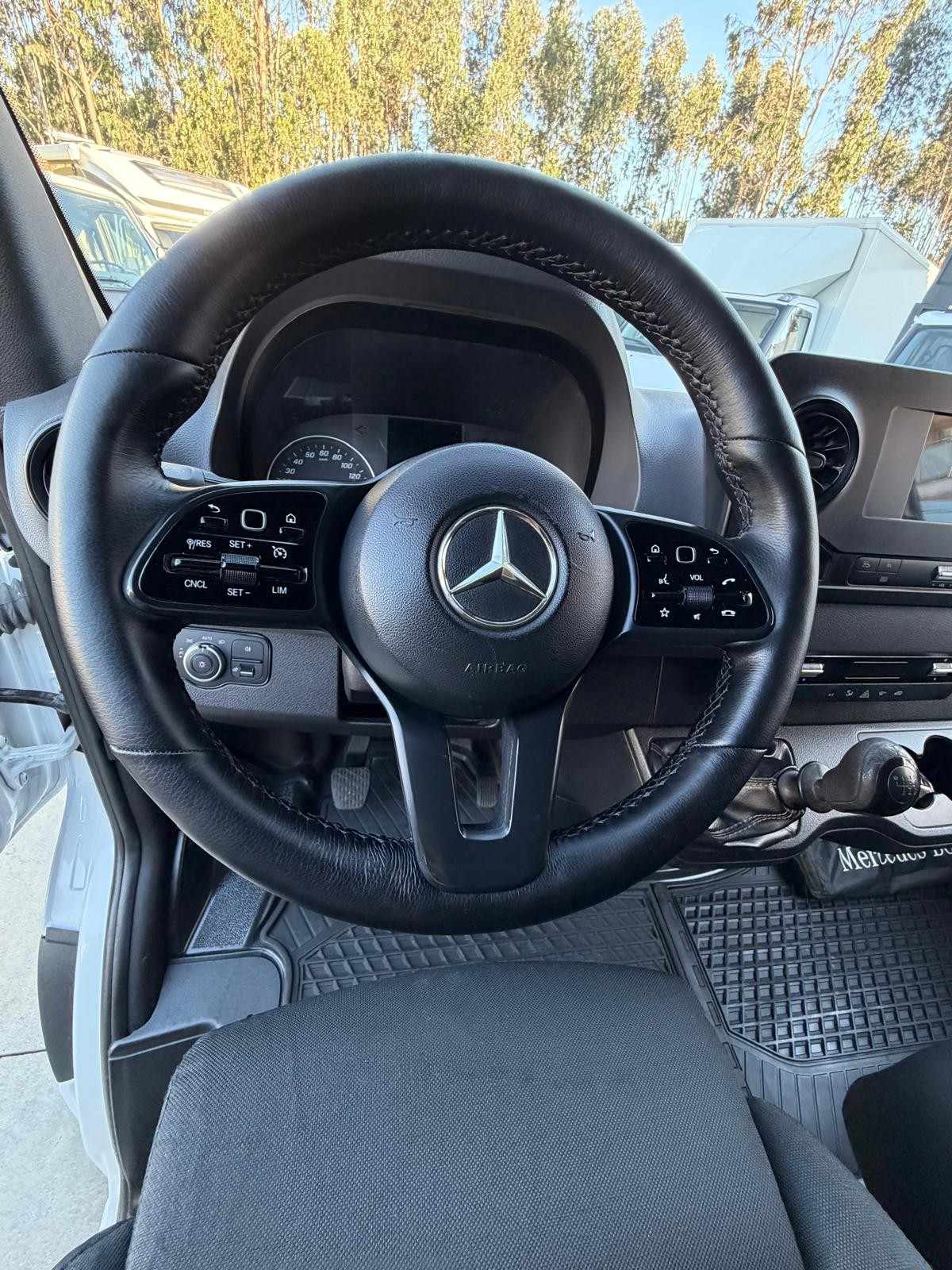 mercedes-benz-sprinter-2020-diesel-2143cc