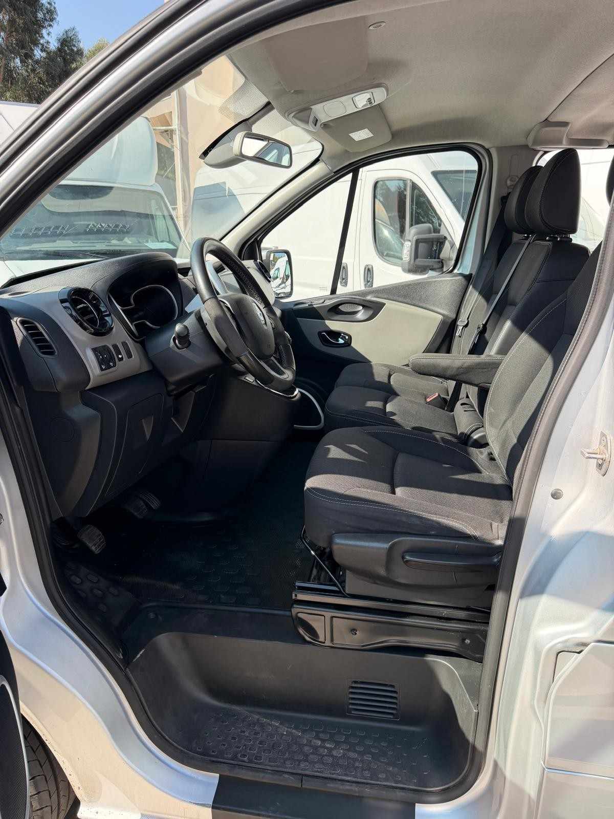 renault-trafic-2016-diesel-1598cc