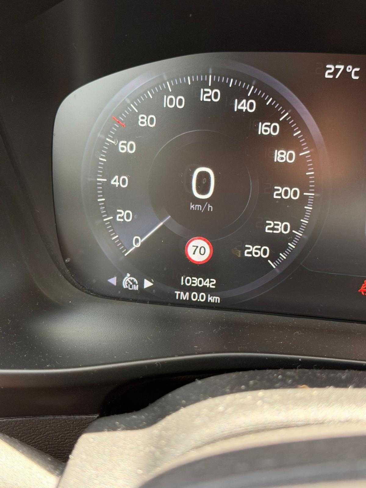 volvo-xc40-2020-diesel-1969cc