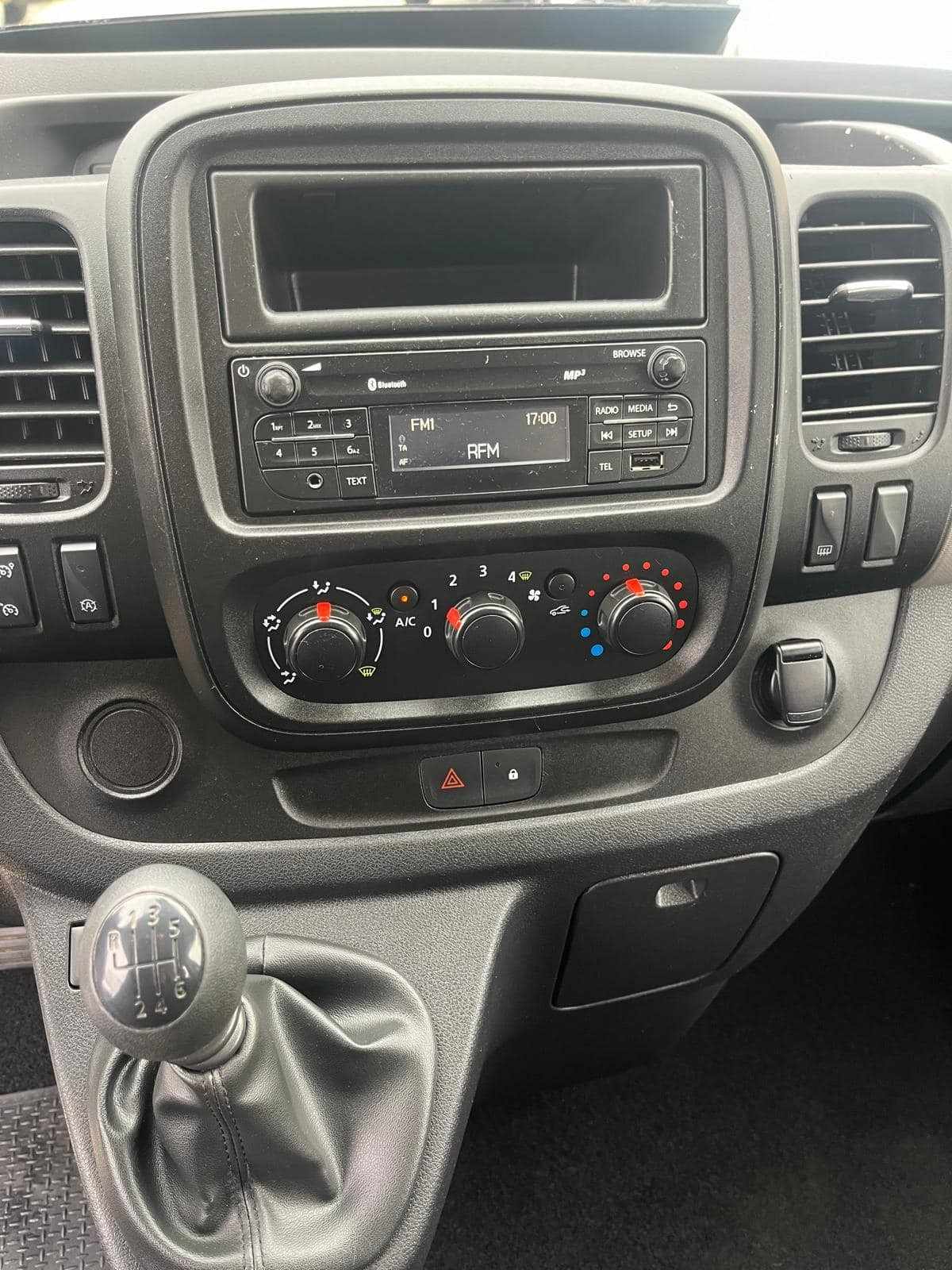 renault-trafic-2019-diesel-1598cc