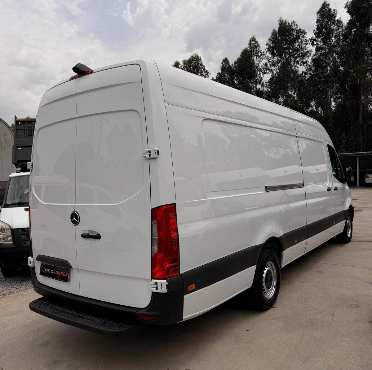 mercedes-benz-sprinter-2021-diesel-1950cc