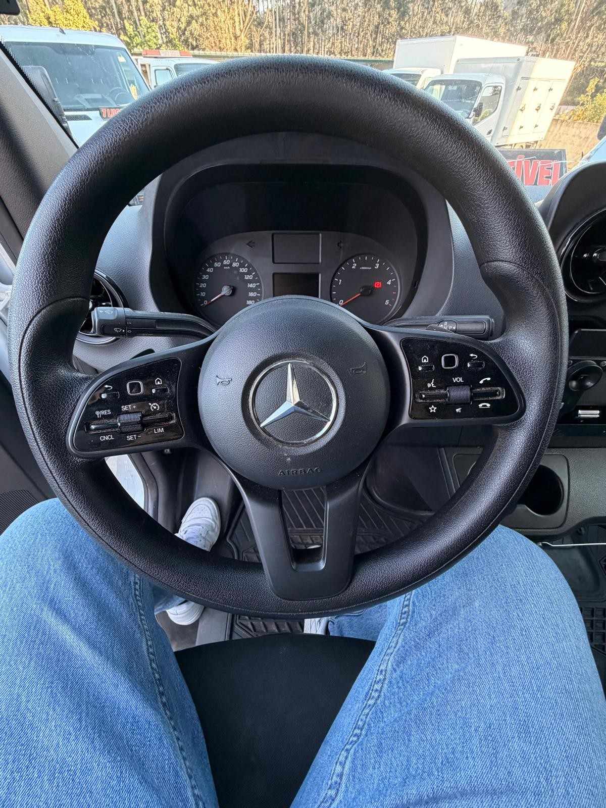 mercedes-benz-sprinter-2020-diesel-2143cc