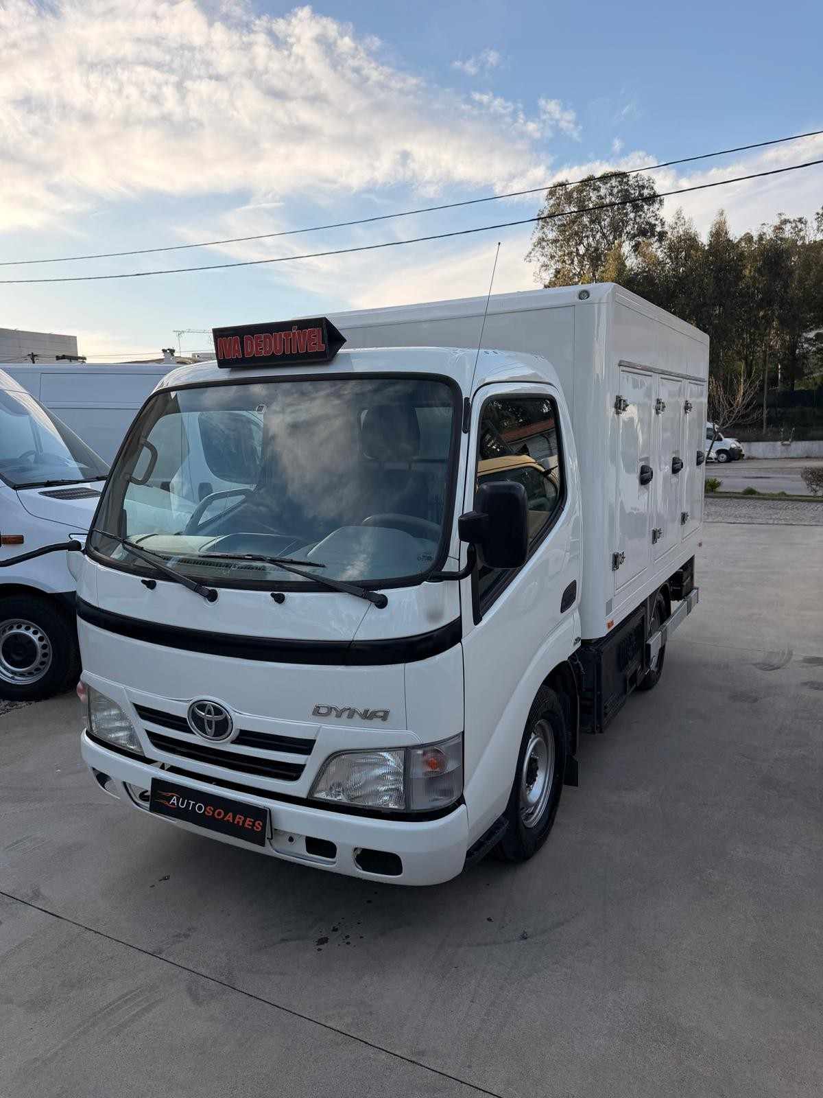 toyota-dyna-2013-diesel-2982cc