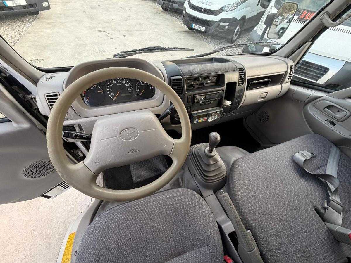toyota-dyna-2013-diesel-2982cc