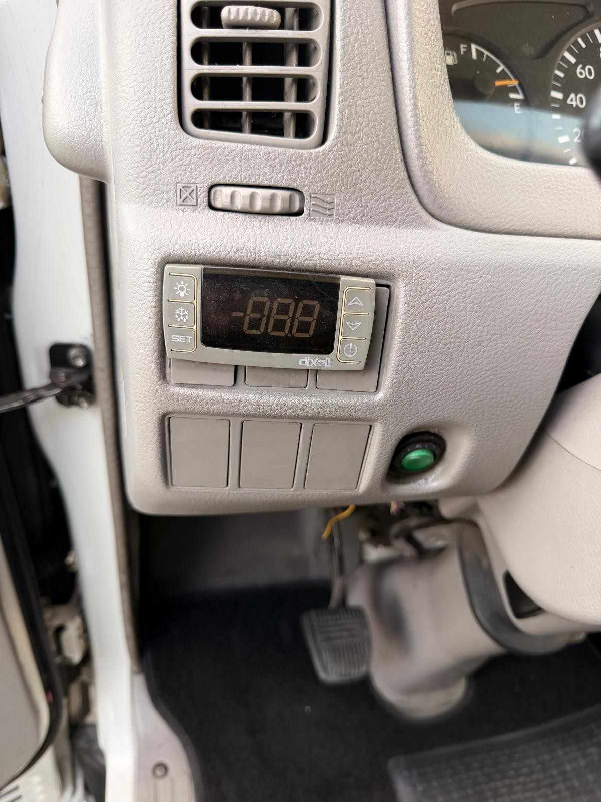 toyota-dyna-2013-diesel-2982cc