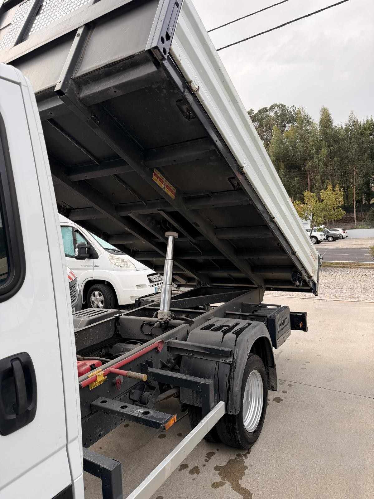 iveco-daily-2021-diesel-2287cc