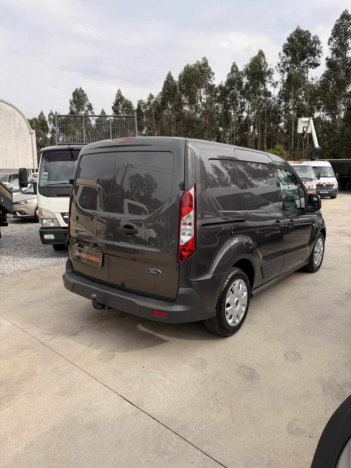ford-transit-connect-2017-diesel-1498cc