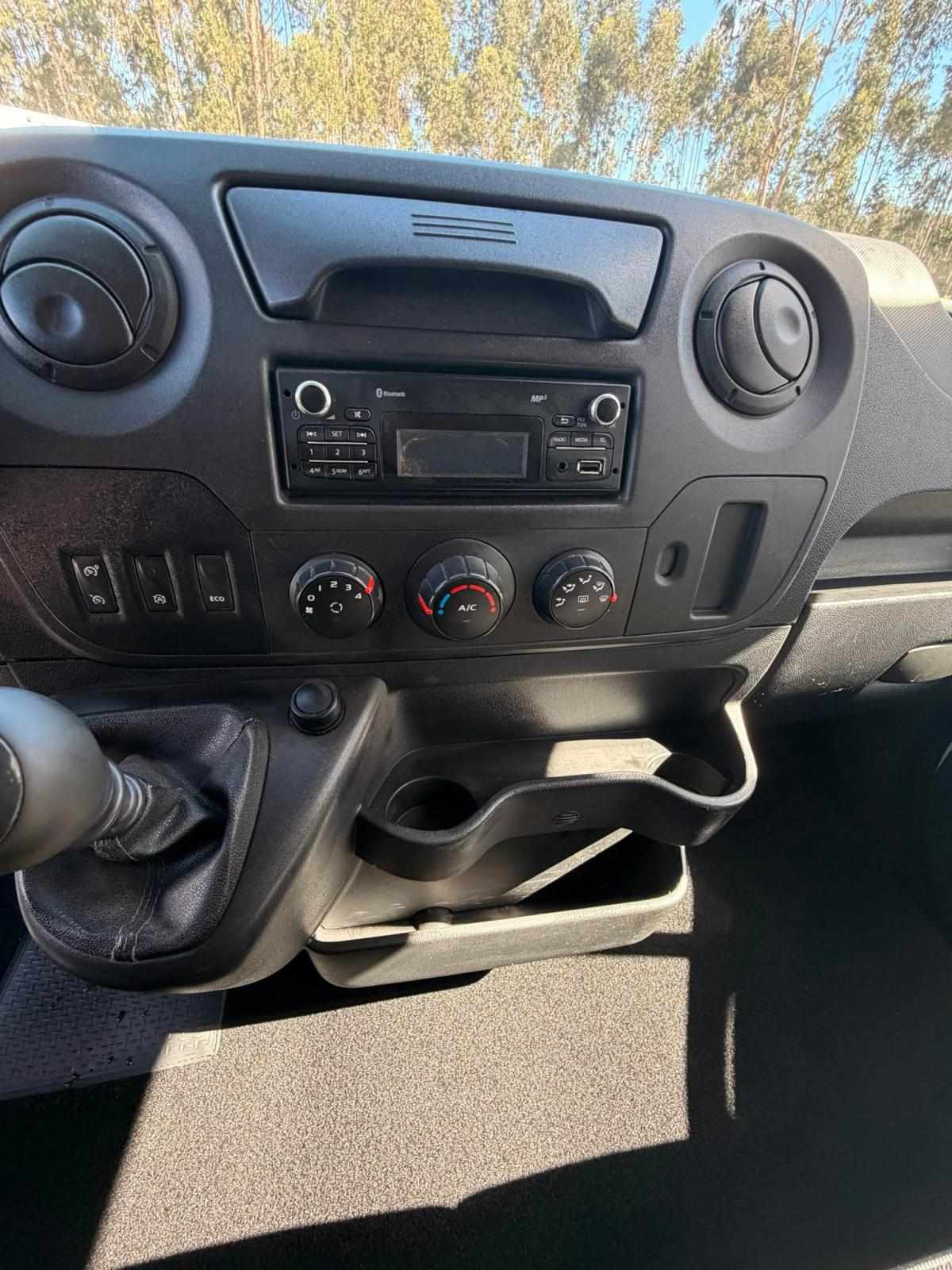 renault-master-2018-diesel-2299cc