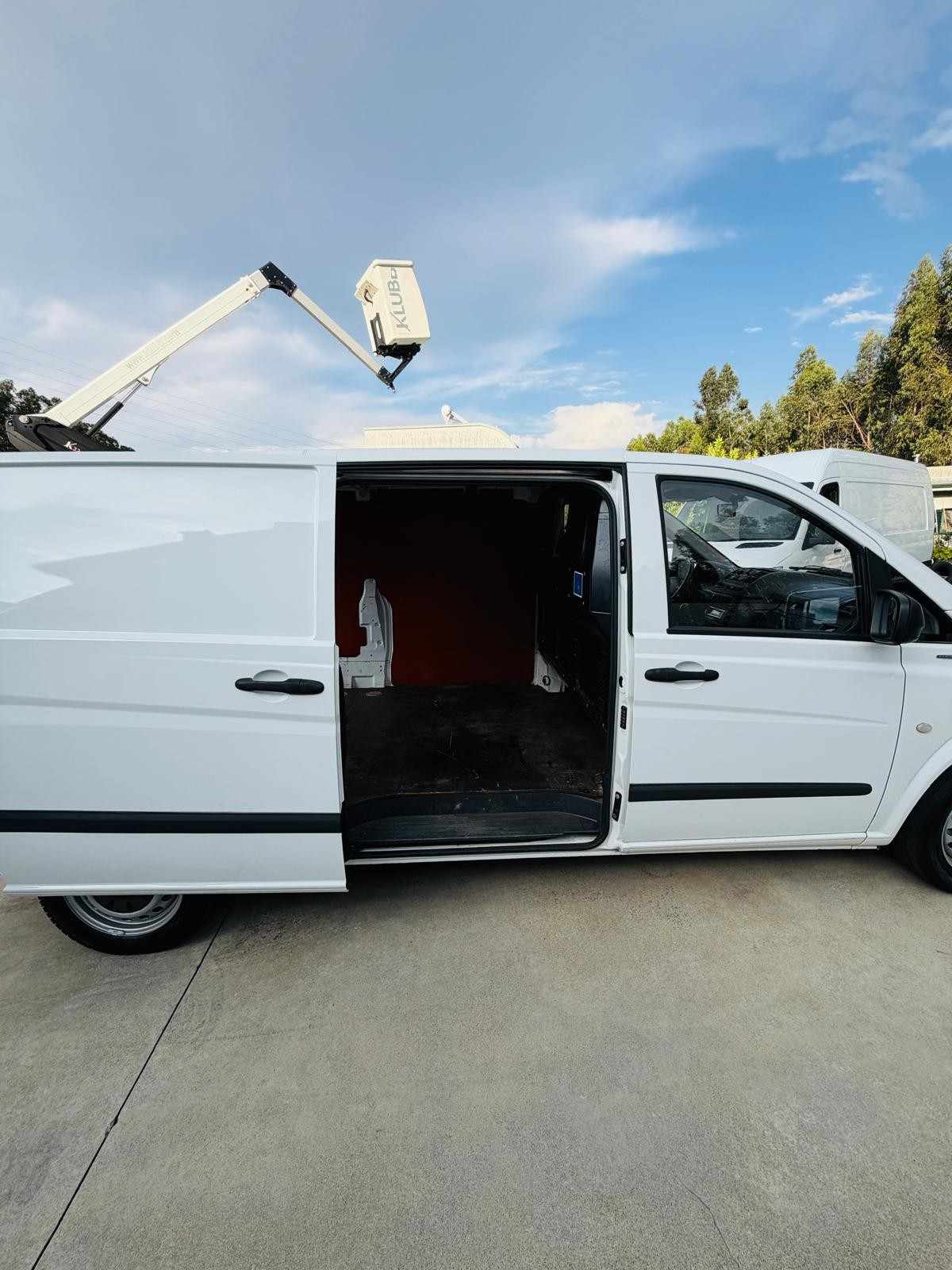 mercedes-benz-vito-2012-diesel-2148cc