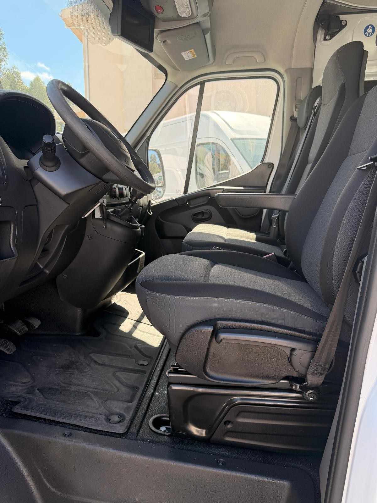 renault-master-2019-diesel-2299cc