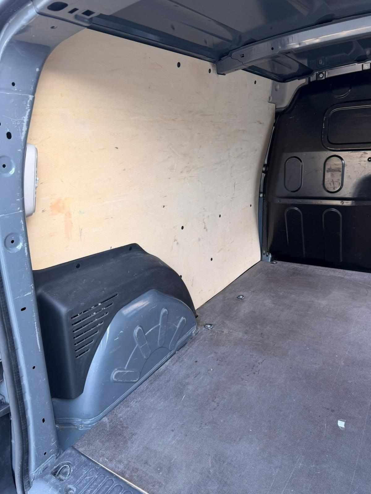 nissan-nv250-2021-diesel-1461cc