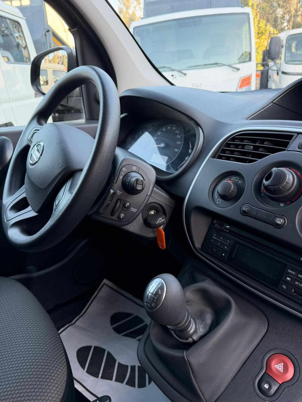nissan-nv250-2021-diesel-1461cc