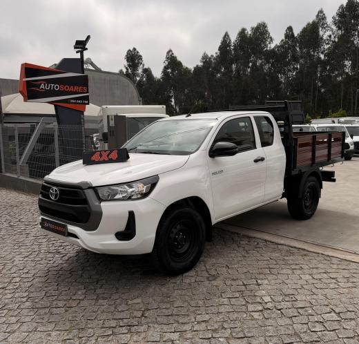 toyota-hilux-2021-diesel-2393cc